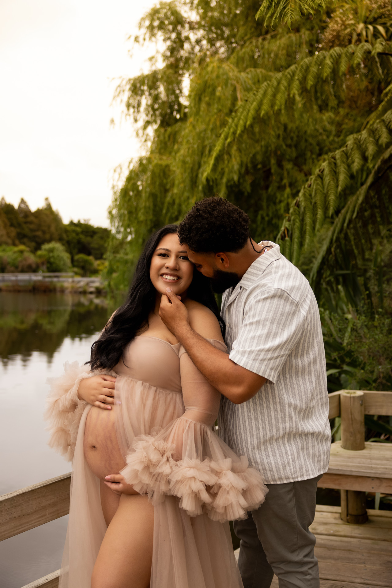 maternity photoshoot in auckland botanic gardens