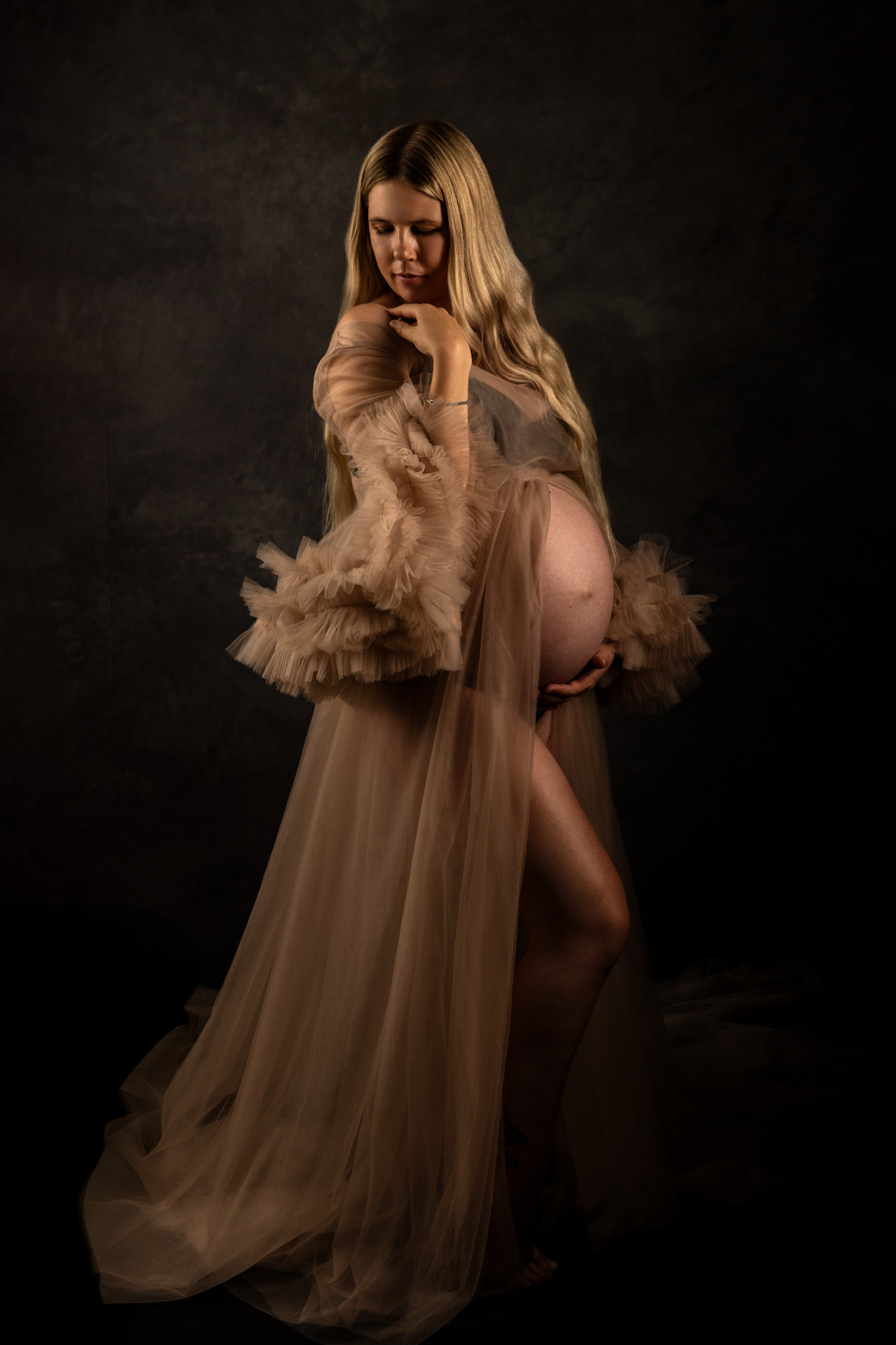 fine art maternity session Auckland