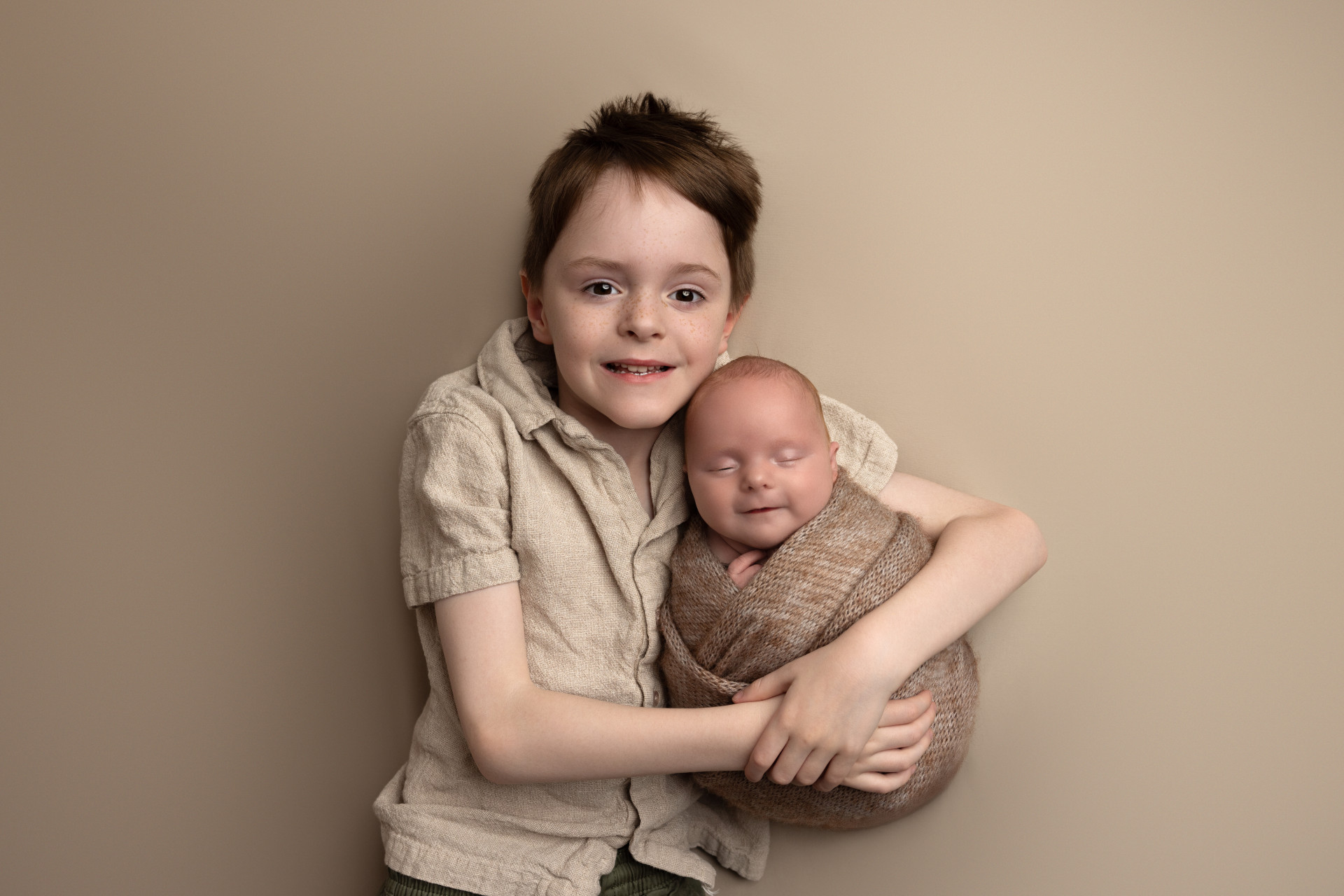 siblings newborn photo