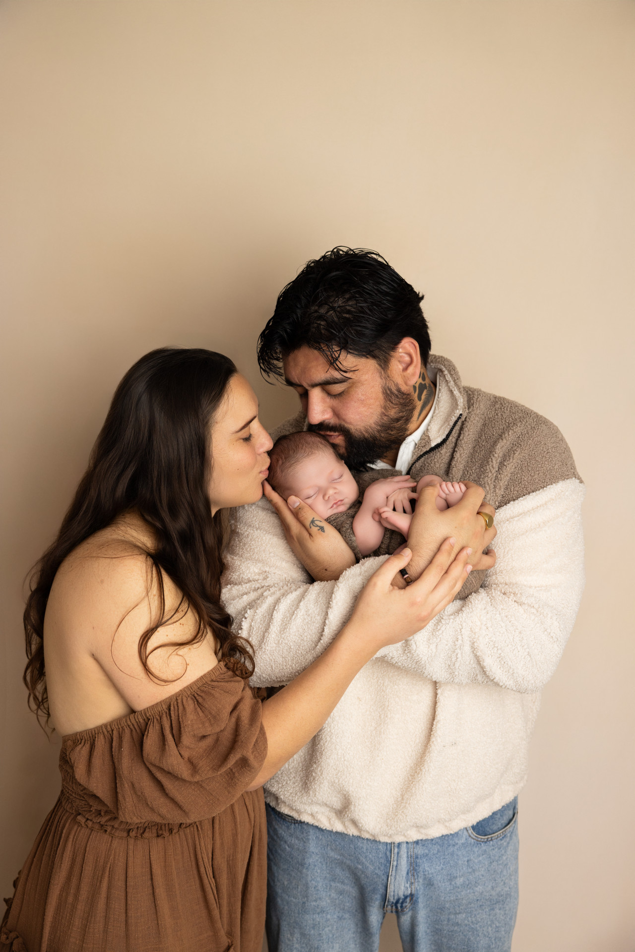 family photo with newborn