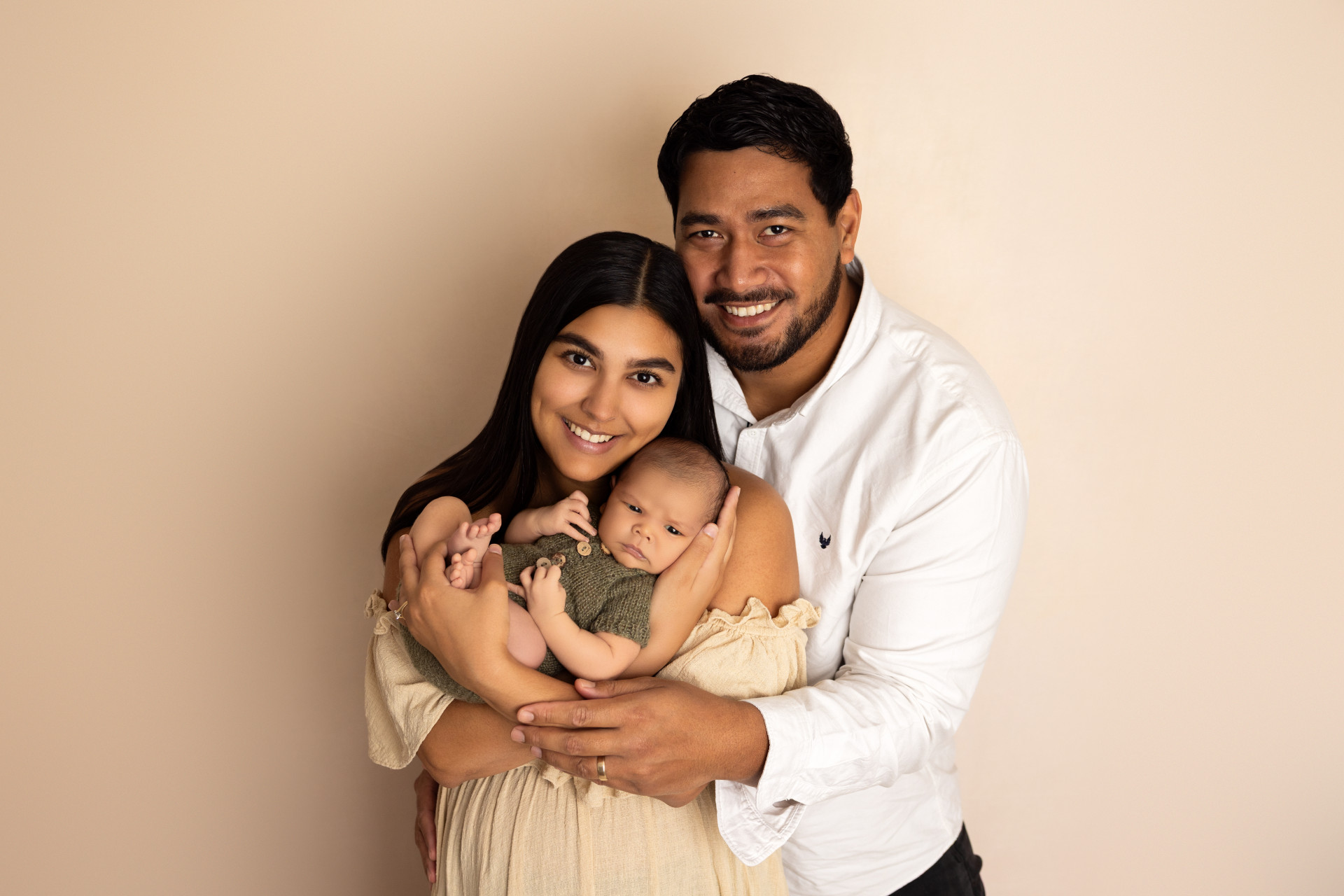 family photo with newborn